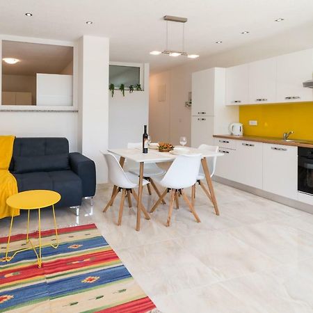 Apartment Arna Krk Town Eksteriør billede