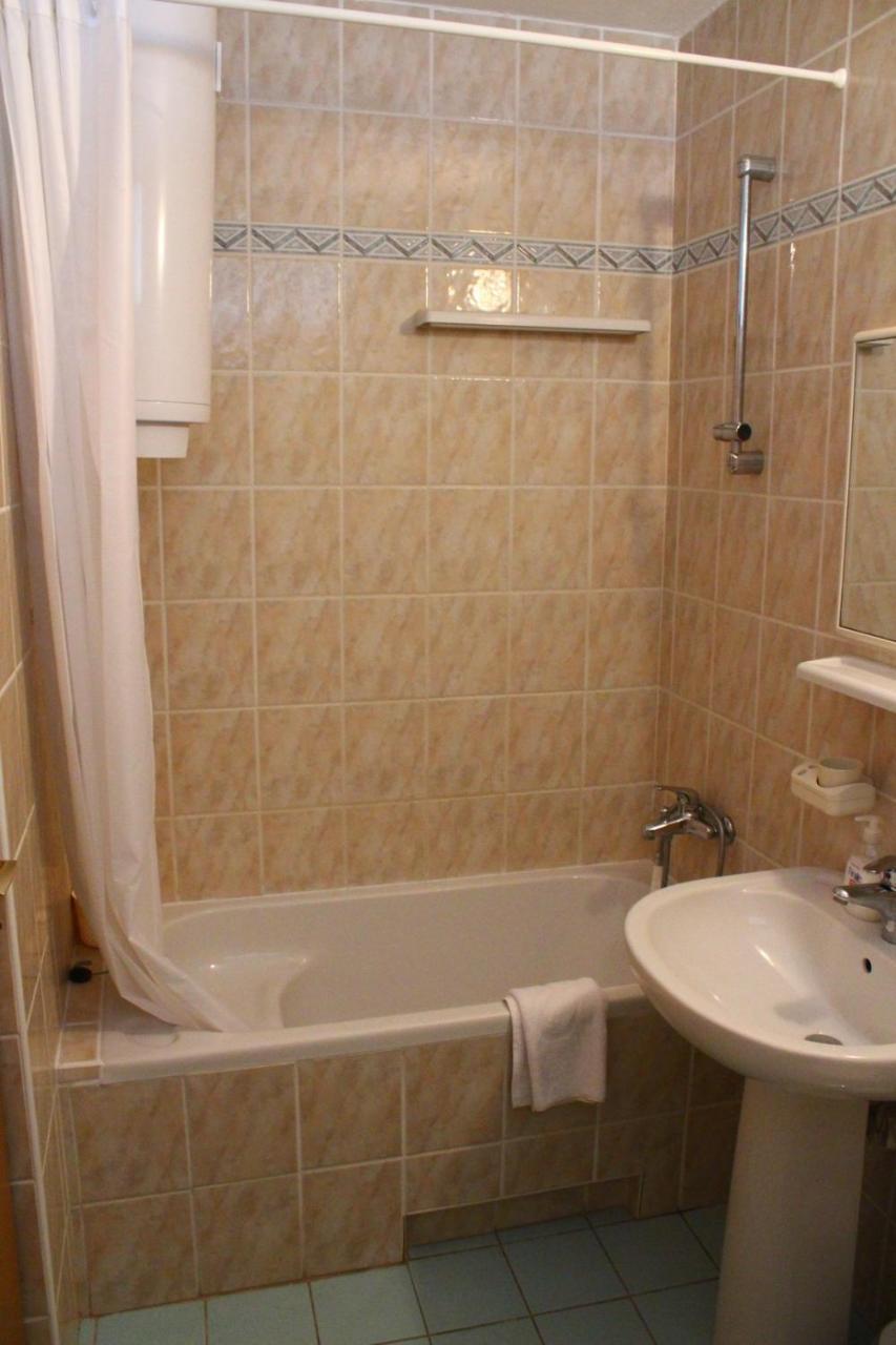 Apartment Arna Krk Town Eksteriør billede