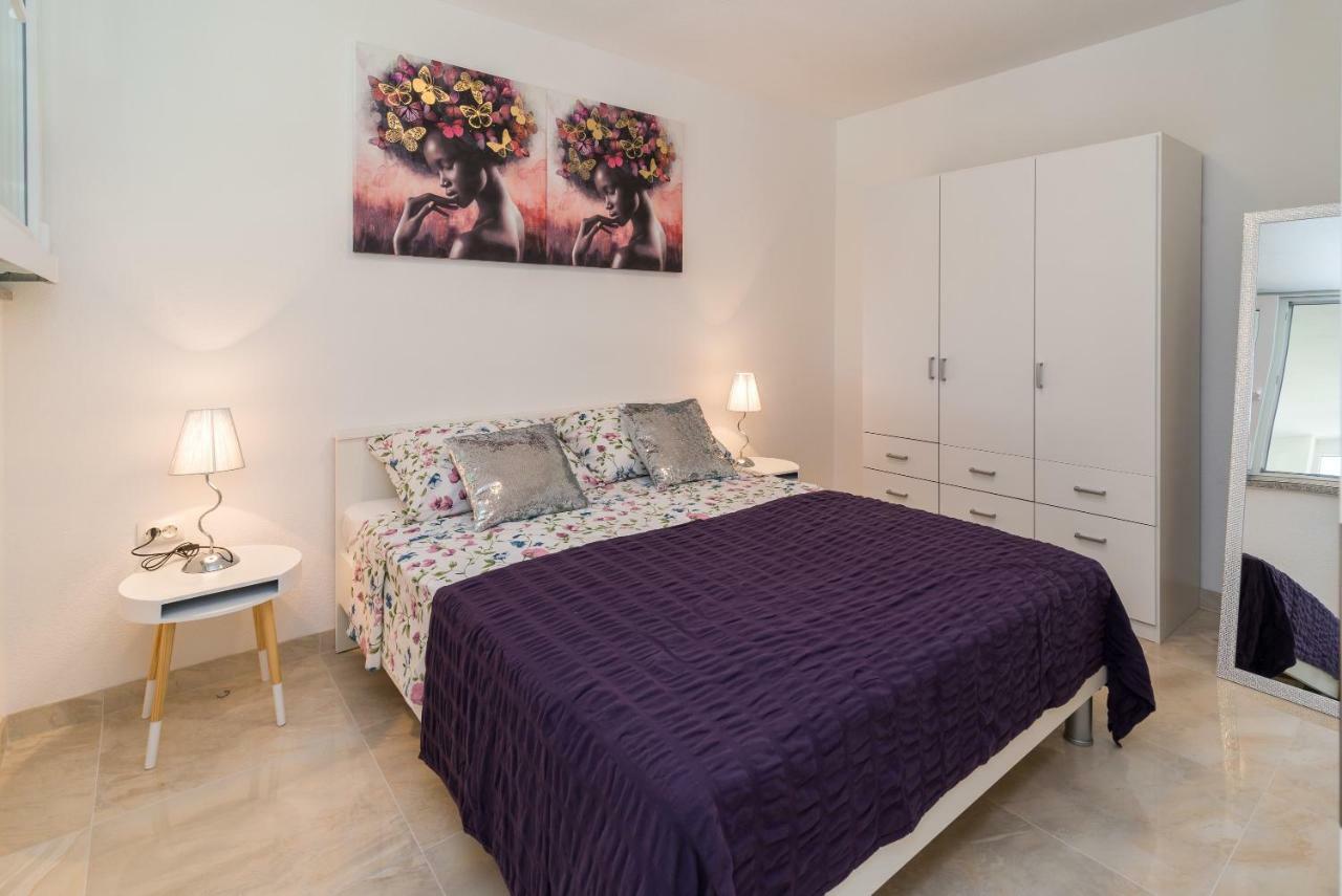 Apartment Arna Krk Town Eksteriør billede